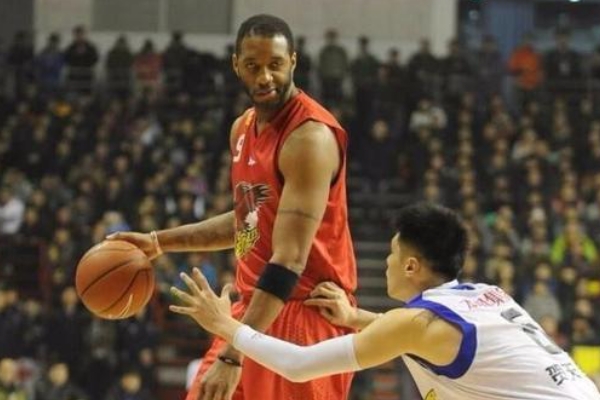 CBA歷史上哪位外援給中國(guó)球隊(duì)帶來(lái)最大幫助？